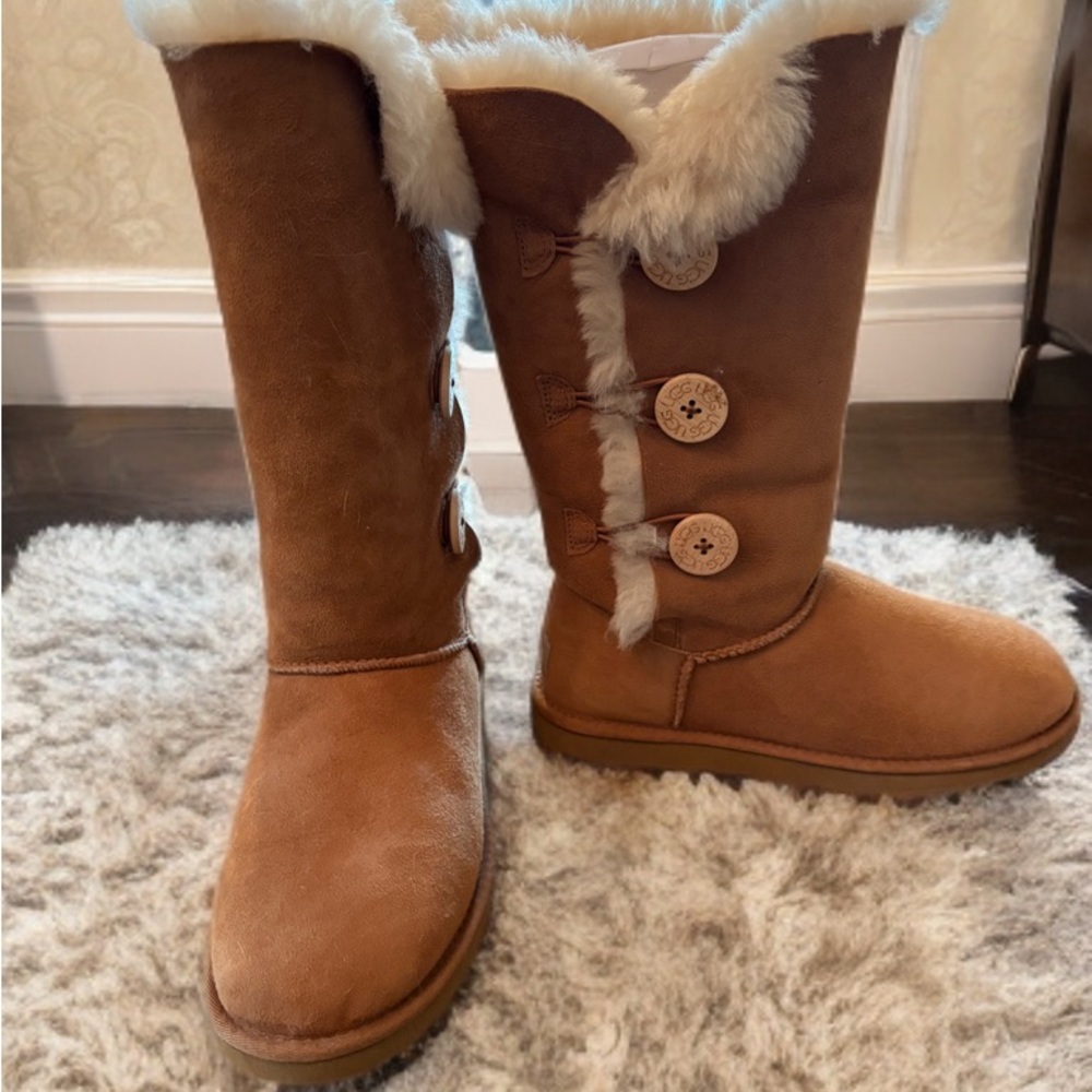 BRAND NEW UGG tall